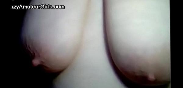  amateur big boobs natural tits nipples masturbation milf saggy